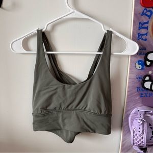 lululemon sports bra